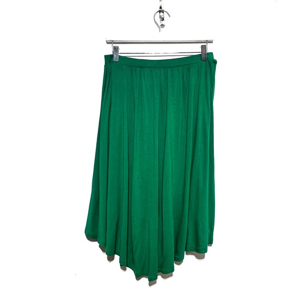Mossimo Green Comfy Asymmetrical Elasticized Waistband Soft Skirt Size Small - Picture 3 of 6
